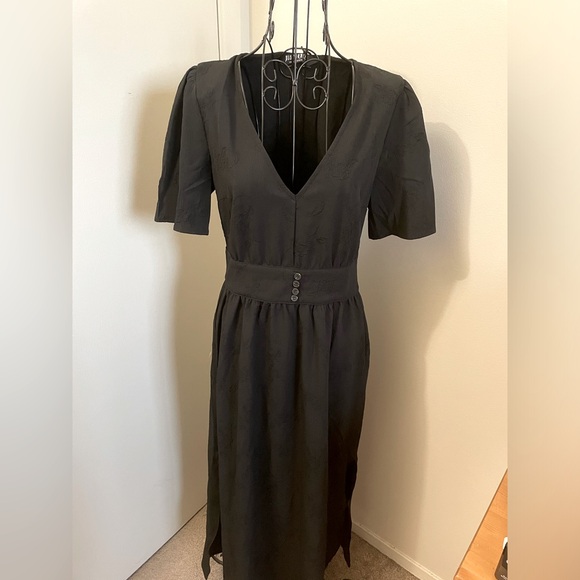 Medea Jacquard V-Neck Midaxi
Dress (BWT) - Picture 7 of 8